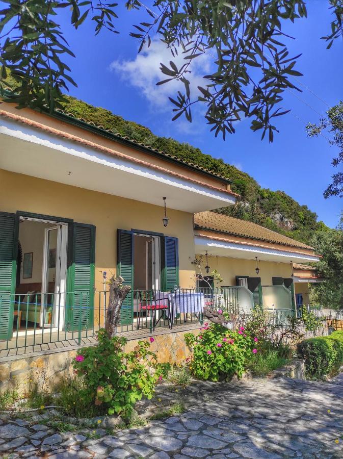 Villa Fourtuna Apartment Agios Ioannis Peristerion Dış mekan fotoğraf