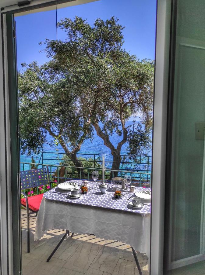Villa Fourtuna Apartment Agios Ioannis Peristerion Dış mekan fotoğraf