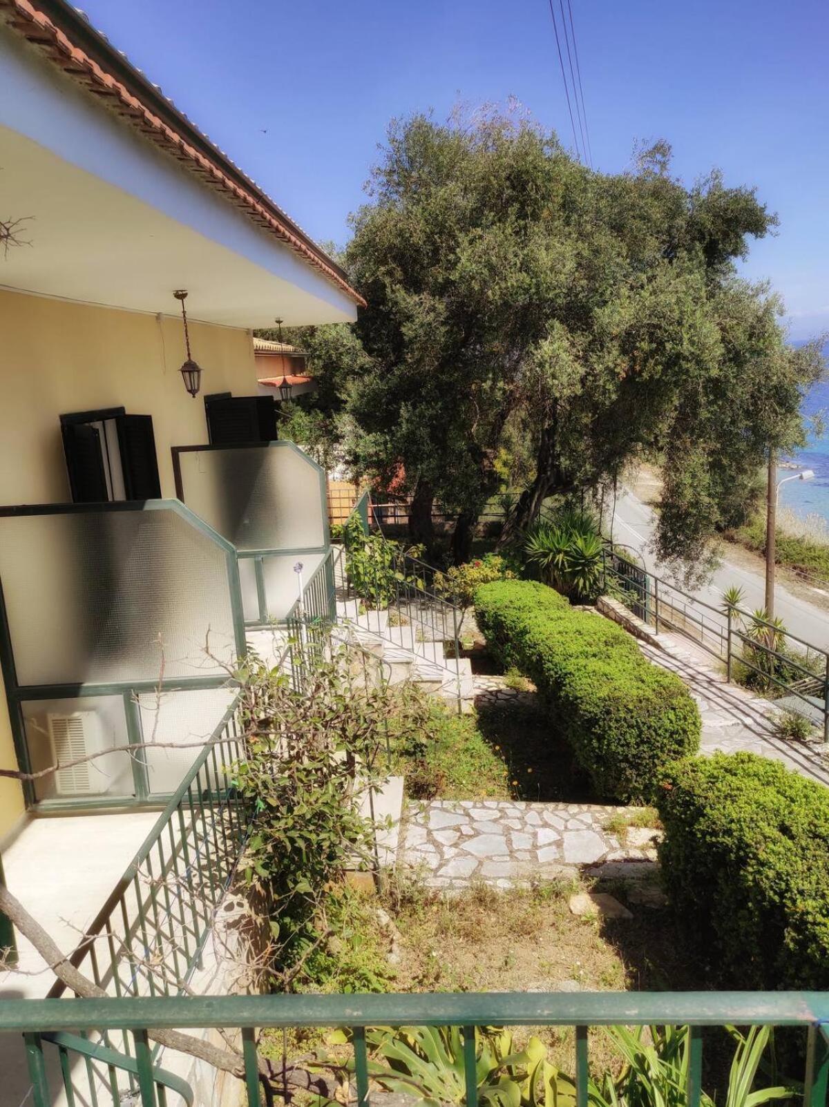 Villa Fourtuna Apartment Agios Ioannis Peristerion Dış mekan fotoğraf