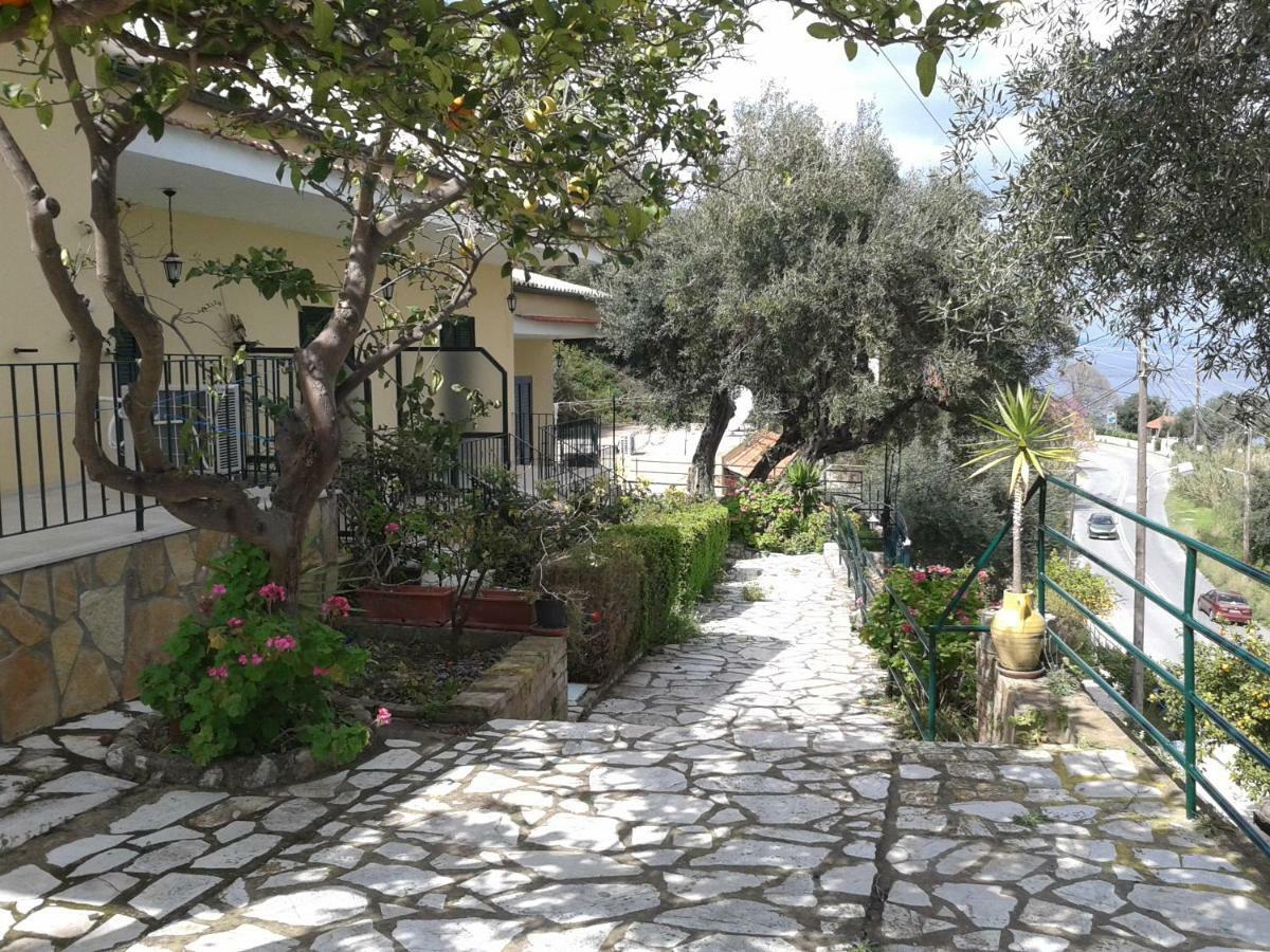 Villa Fourtuna Apartment Agios Ioannis Peristerion Dış mekan fotoğraf